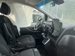 
										HYUNDAI STARIA full									