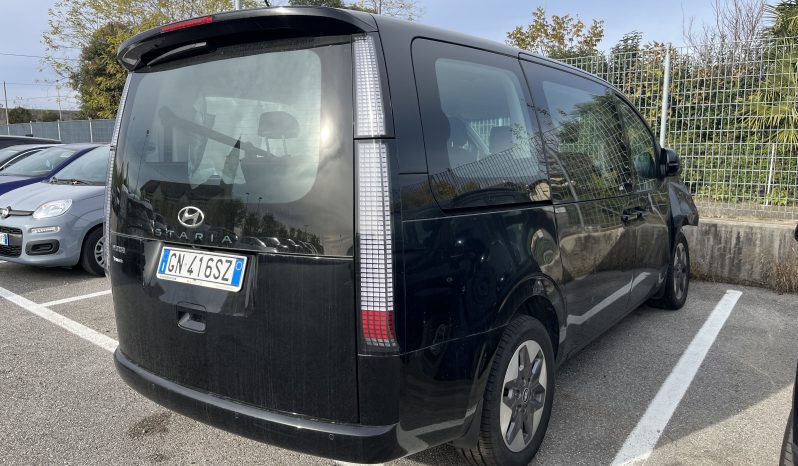 
								HYUNDAI STARIA full									
