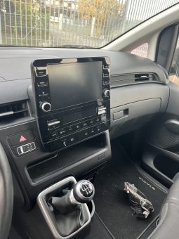 
										HYUNDAI STARIA full									