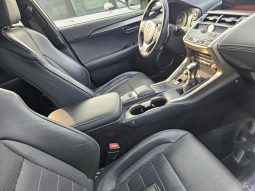 
										LEXUS NX-300h SPORT full									