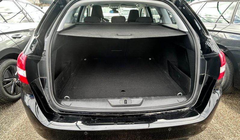 
								PEUGEOT 308 SW full									