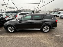 
										Volkswagen PASSAT ALLTRACK full									