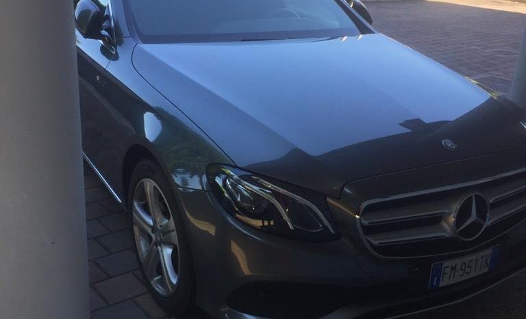 
								MB-E 220 D full									