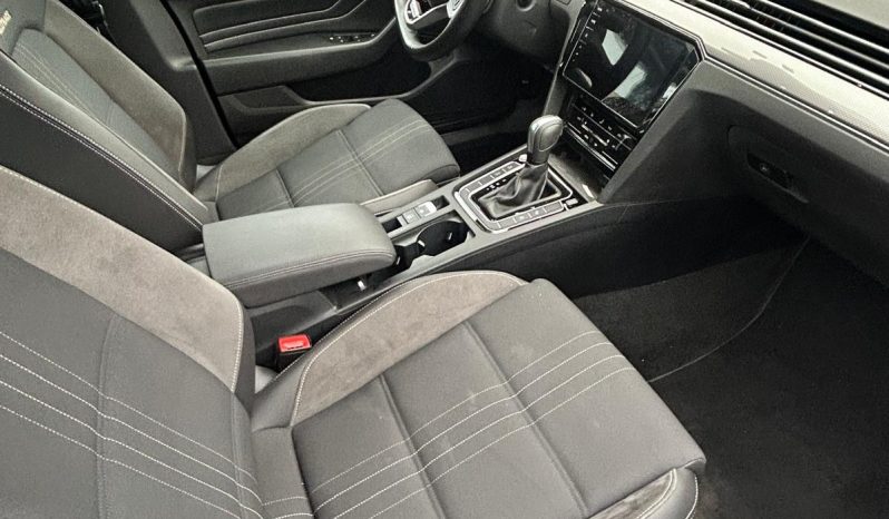 
								Volkswagen PASSAT ALLTRACK full									