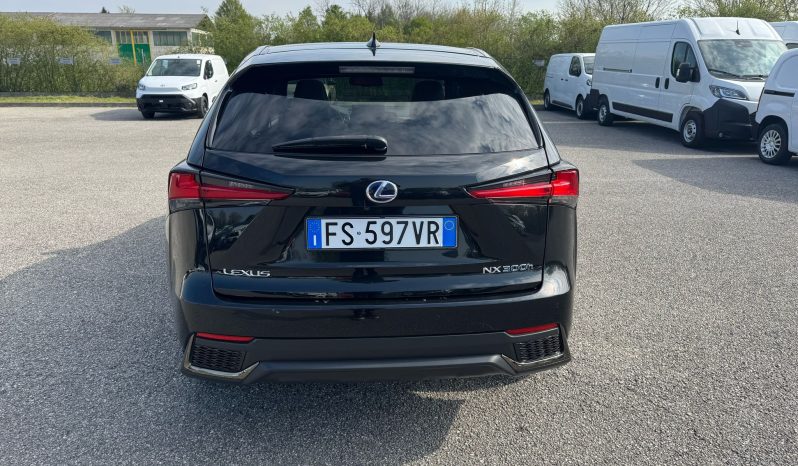 
								LEXUS NX-300h F-SPORT full									