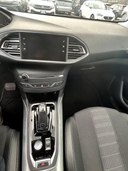 
										PEUGEOT 308 SW full									