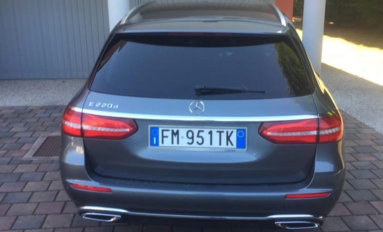 
								MB-E 220 D full									