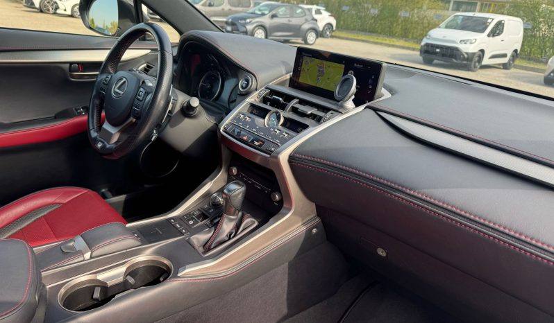 
								LEXUS NX-300h F-SPORT full									