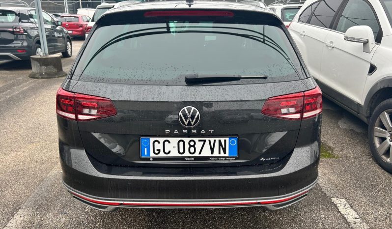 
								Volkswagen PASSAT ALLTRACK full									