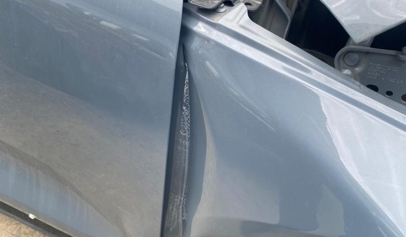 
								VOLVO XC-40 Plugin full									