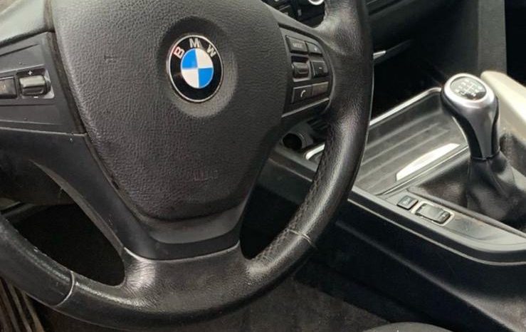 
								BMW 320 full									