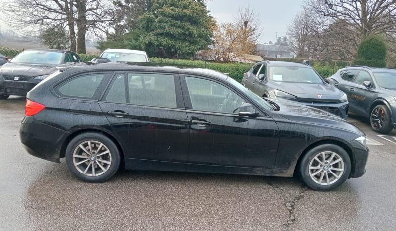 
								BMW 320 full									