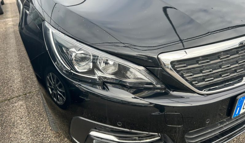 
								PEUGEOT 308 SW full									
