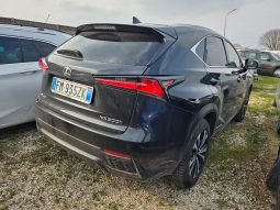
										LEXUS NX-300h SPORT full									