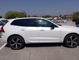 
										VOLVO XC-60 R-Design full									