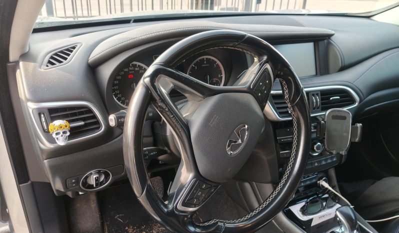 
								INFINITI Q-30 full									