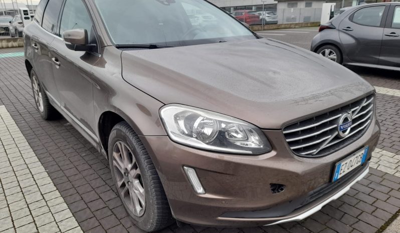 
								VOLVO XC-60 full									