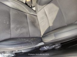 
										INFINITI Q-30 full									