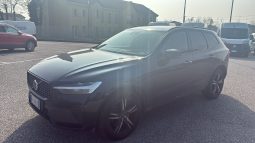 VOLVO XC-60 R-DESIGN