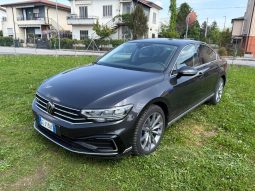 VW-PASSAT SEDAN PLUGIN
