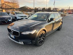 VOLVO V-90 CROSS COUNTRY