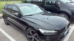 VOLVO V-60 R-DESIGN